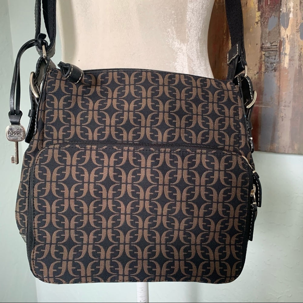 Fossil Signature Crossbody Bag
